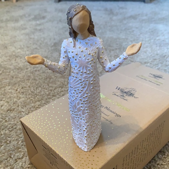 Willow Tree “Everyday Blessings” Figure